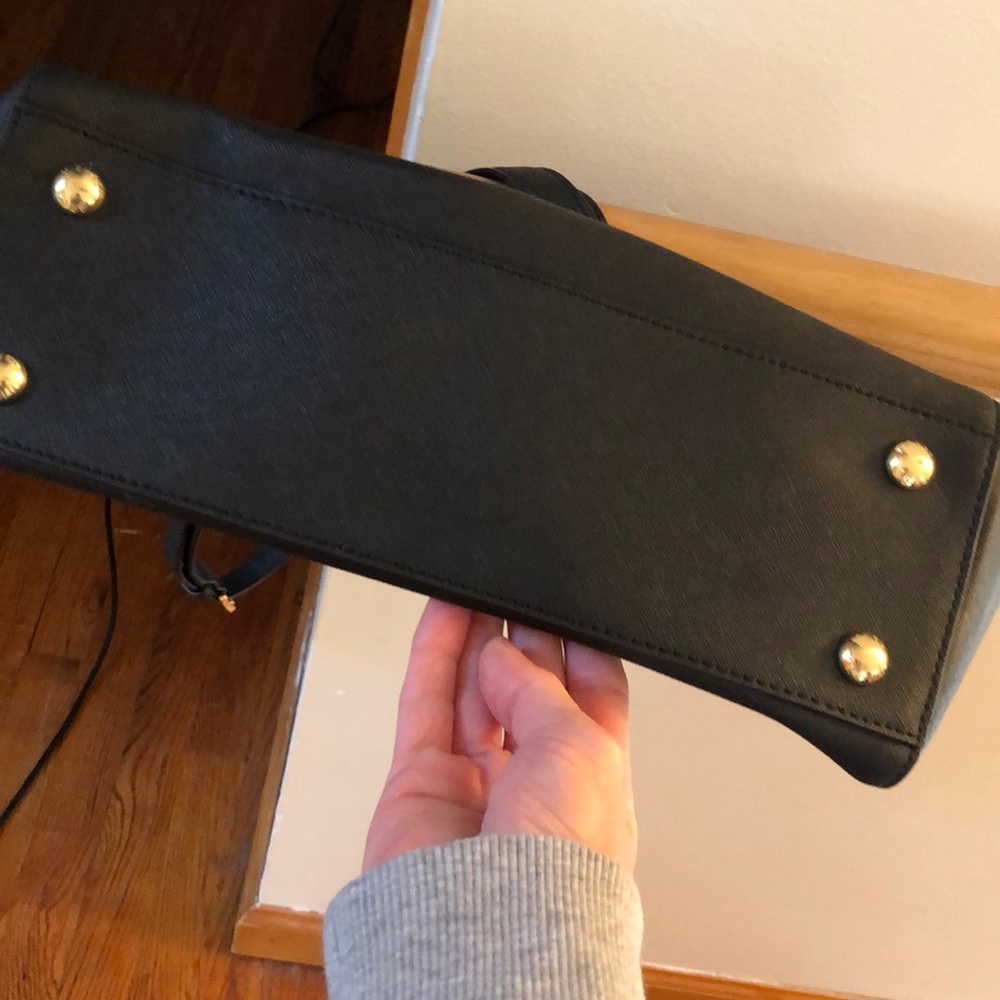 Purse - Picture 3 of 3